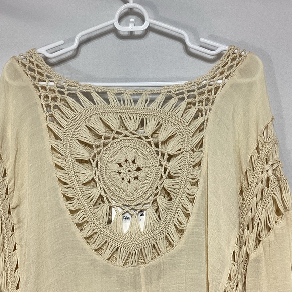 NWT Rebellion large Cream Crochet Blouse - Picture 2 of 11